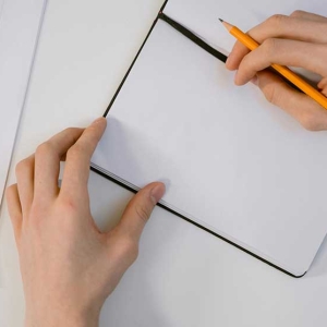 成人高考报名时间是春季吗？要准备哪些材料？